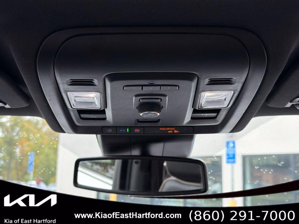 Used 2023 GMC Yukon XL SLT AWD/4WD image 30