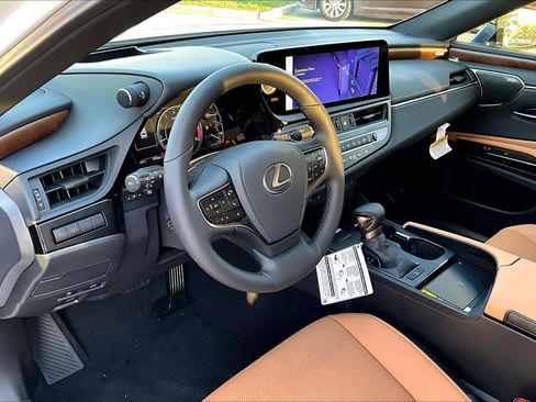 New 2025 Lexus ES 350 w/ Premium Package image 8