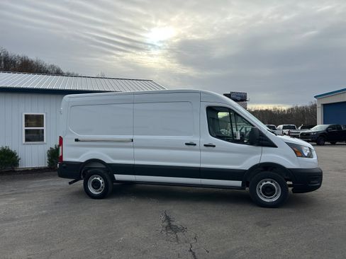 New 2026 Ford Transit 250 250 Medium Roof image 10