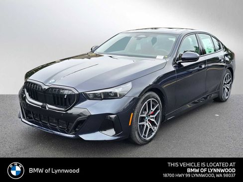 New 2026 BMW i5 eDrive40 w/ M Sport Package AWD/4WD image 7