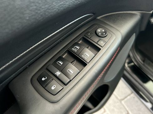 Used 2024 Dodge Durango GT RWD image 12