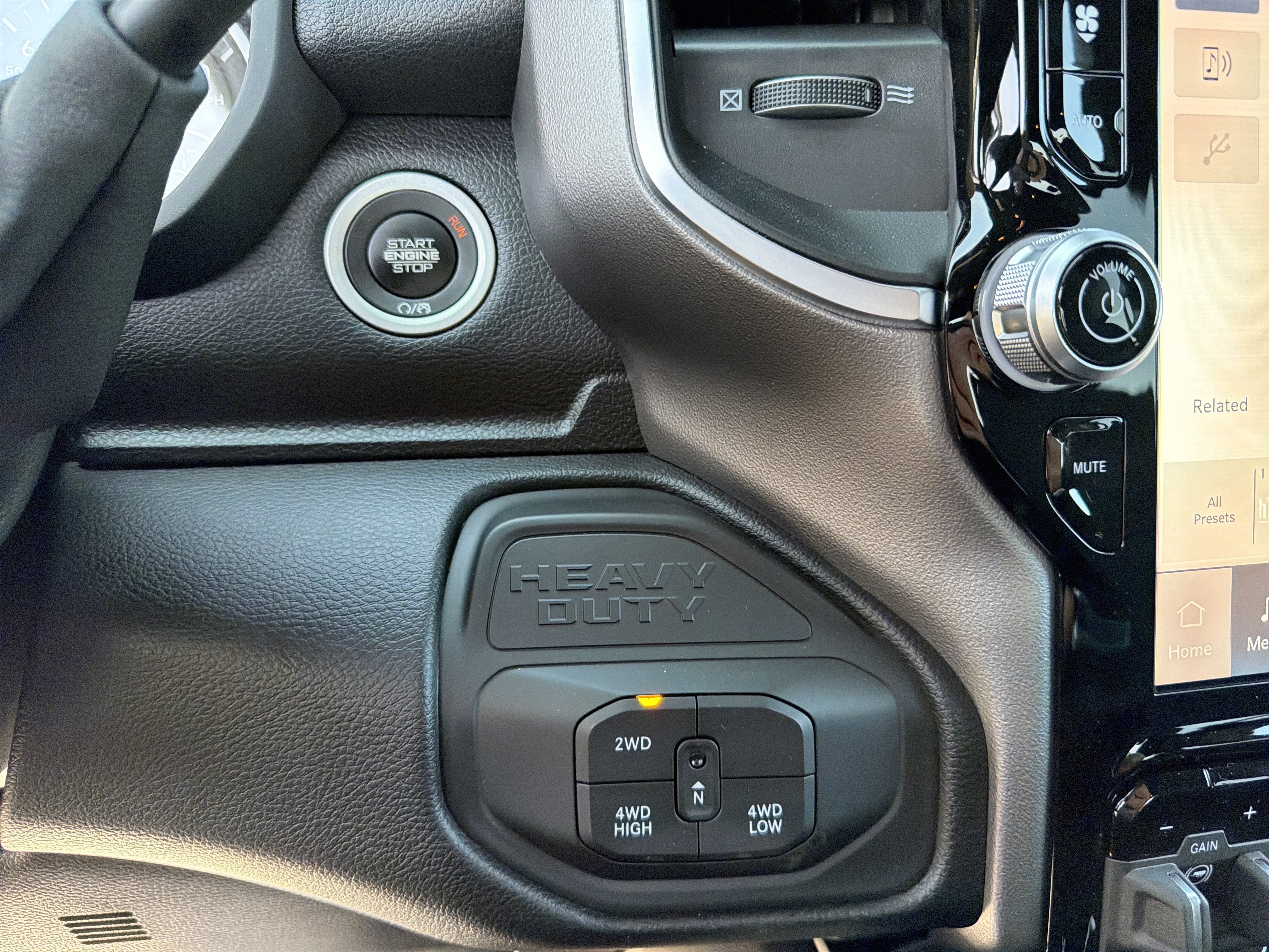 New 2026 RAM 2500 Big Horn AWD/4WD image 24