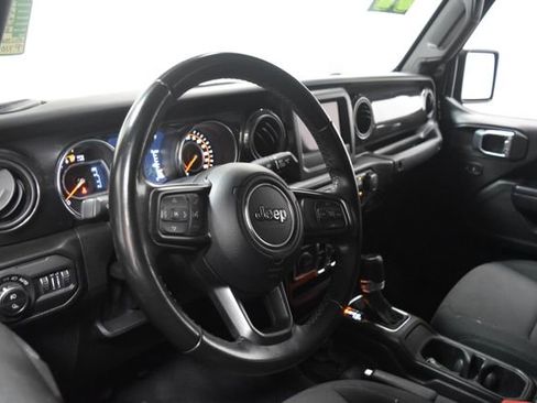 Certified 2022 Jeep Gladiator Sport image 13