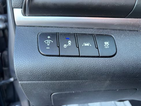 Used 2019 Hyundai Elantra SEL w/ Cargo Package image 24