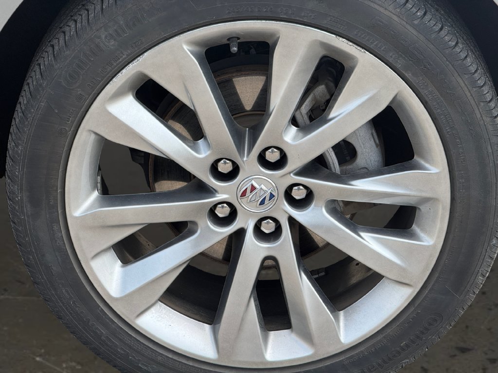 Used 2023 Buick Envision Avenir AWD/4WD image 9