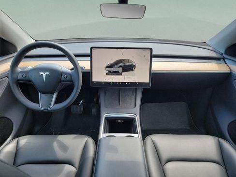 Used 2024 Tesla Model Y Long Range AWD/4WD image 12