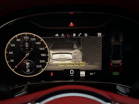 Used 2021 Bentley Flying Spur V8 image 15