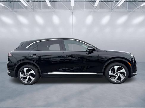 New 2025 VinFast VF 8 Eco AWD/4WD image 3