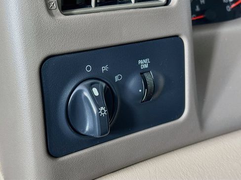 Used 1999 Ford F250 Lariat AWD/4WD image 10