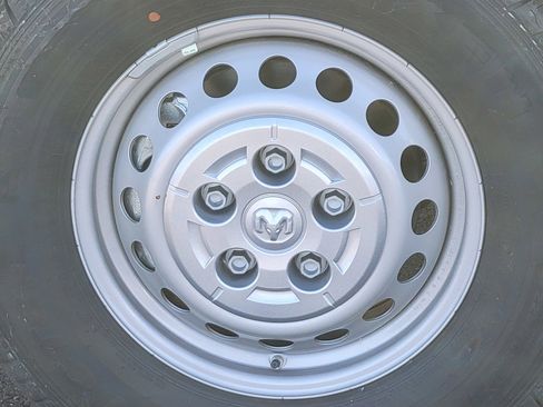 New 2024 RAM ProMaster 2500 w/ Safety Group image 12