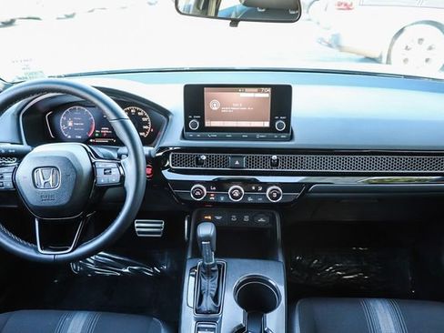 Used 2025 Honda Civic Sport image 13