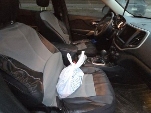 Used 2017 Jeep Cherokee Latitude w/ Comfort/Convenience Group image 20