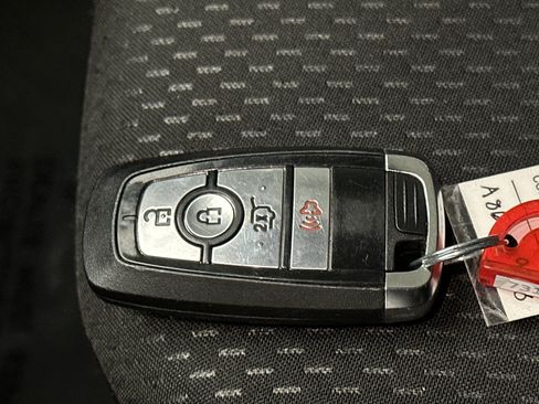 Used 2025 Ford Escape ST-Line AWD/4WD image 36