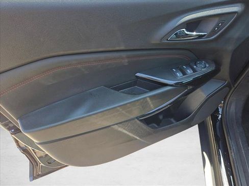 Used 2024 Chevrolet Trax RS FWD image 26