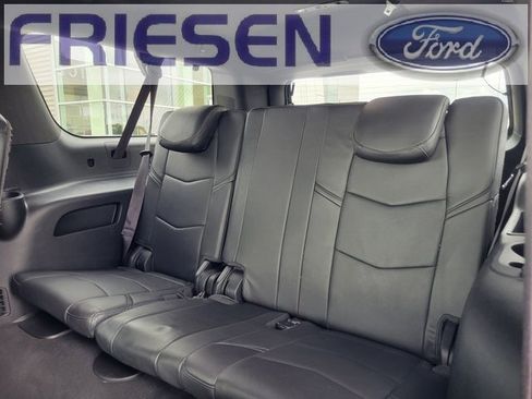 Used 2016 Cadillac Escalade ESV Platinum image 25