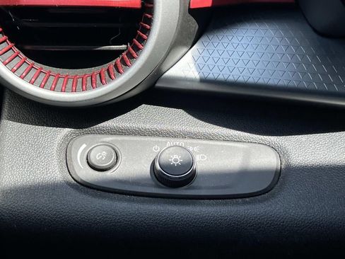 Used 2024 Chevrolet Trax RS w/ Driver Confidence Package image 23