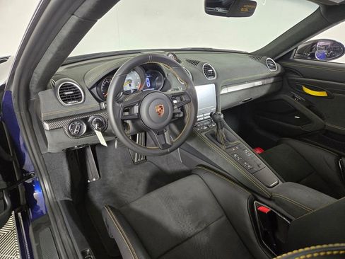Used 2025 Porsche 718 Cayman GT4 RS RWD image 9