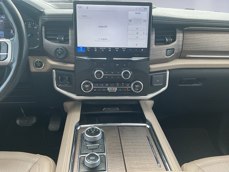 Used 2022 Ford Expedition Limited AWD/4WD image 9