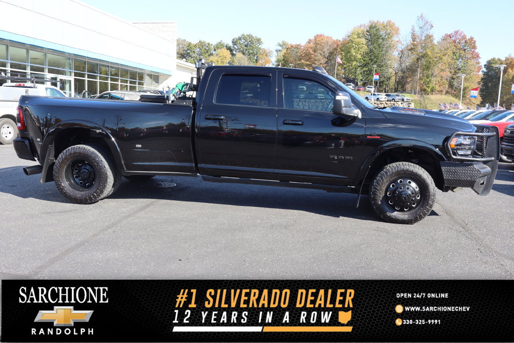 Used 2024 RAM 3500 Limited w/ Night Edition AWD/4WD image 1
