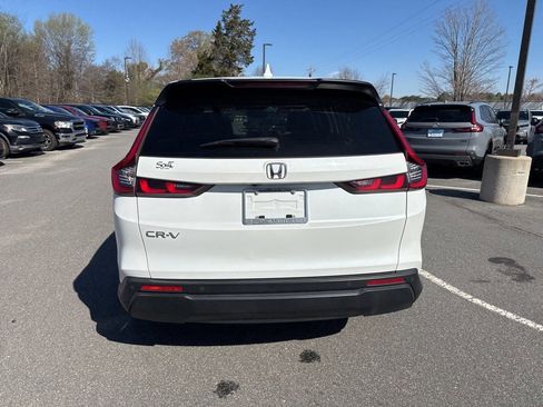 Used 2023 Honda CR-V EX-L image 6