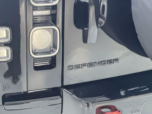 Used 2023 Land Rover Defender 110 Carpathian Edition AWD/4WD image 26