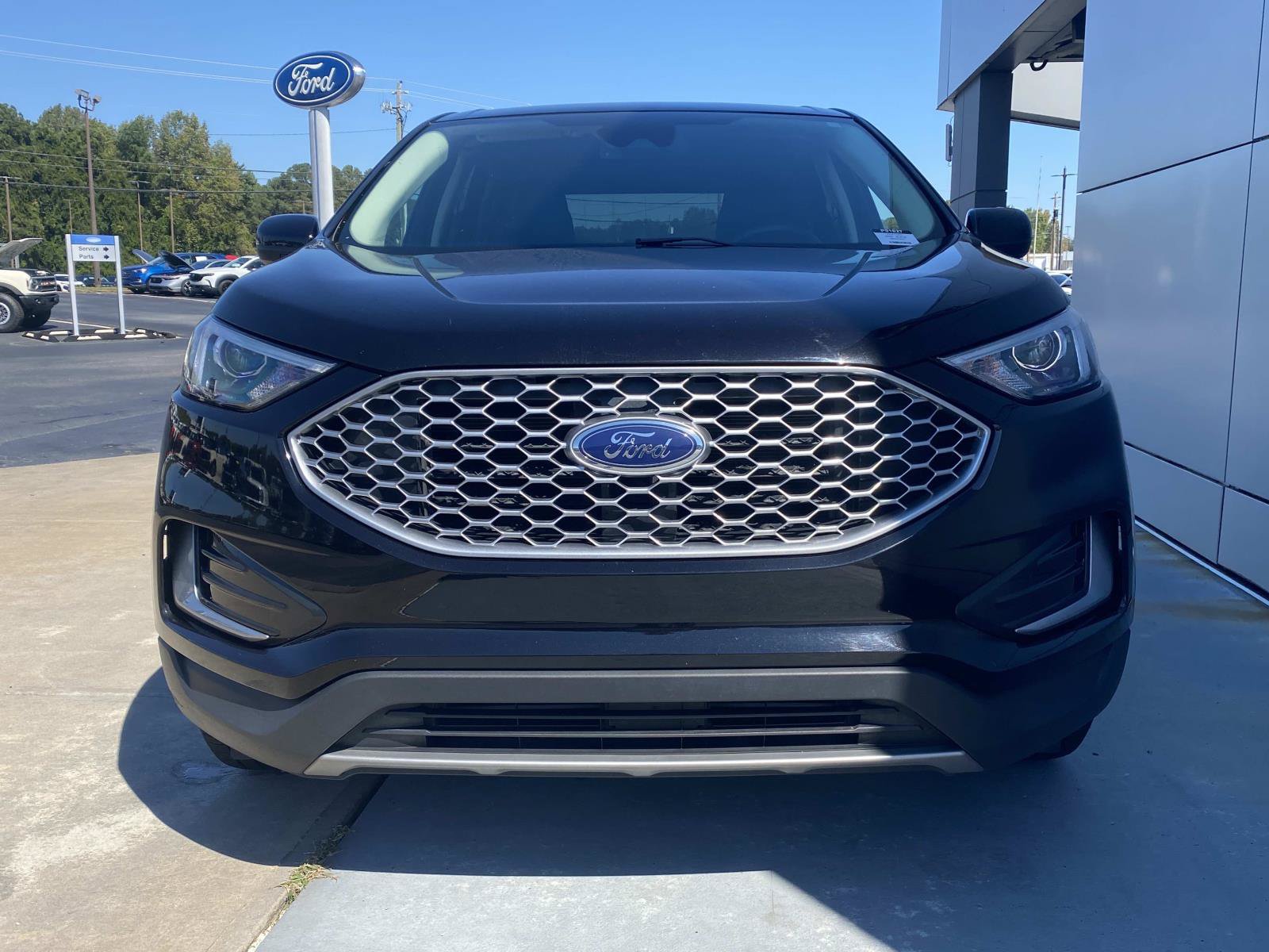 Used 2024 Ford Edge SEL AWD/4WD image 12