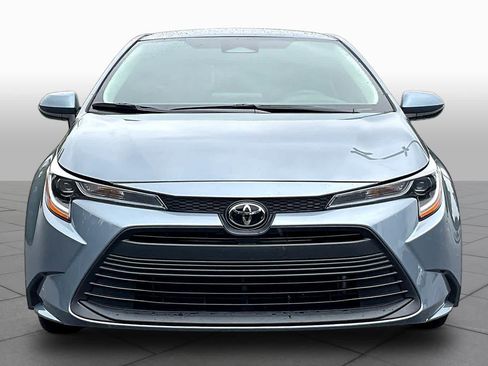 Used 2024 Toyota Corolla LE FWD image 4