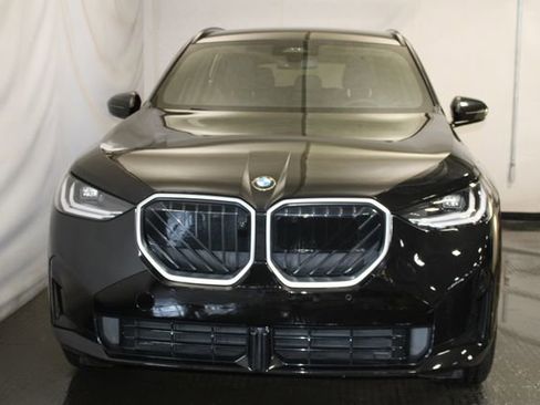 Used 2025 BMW X3 xDrive30i w/ Premium Package AWD/4WD image 3