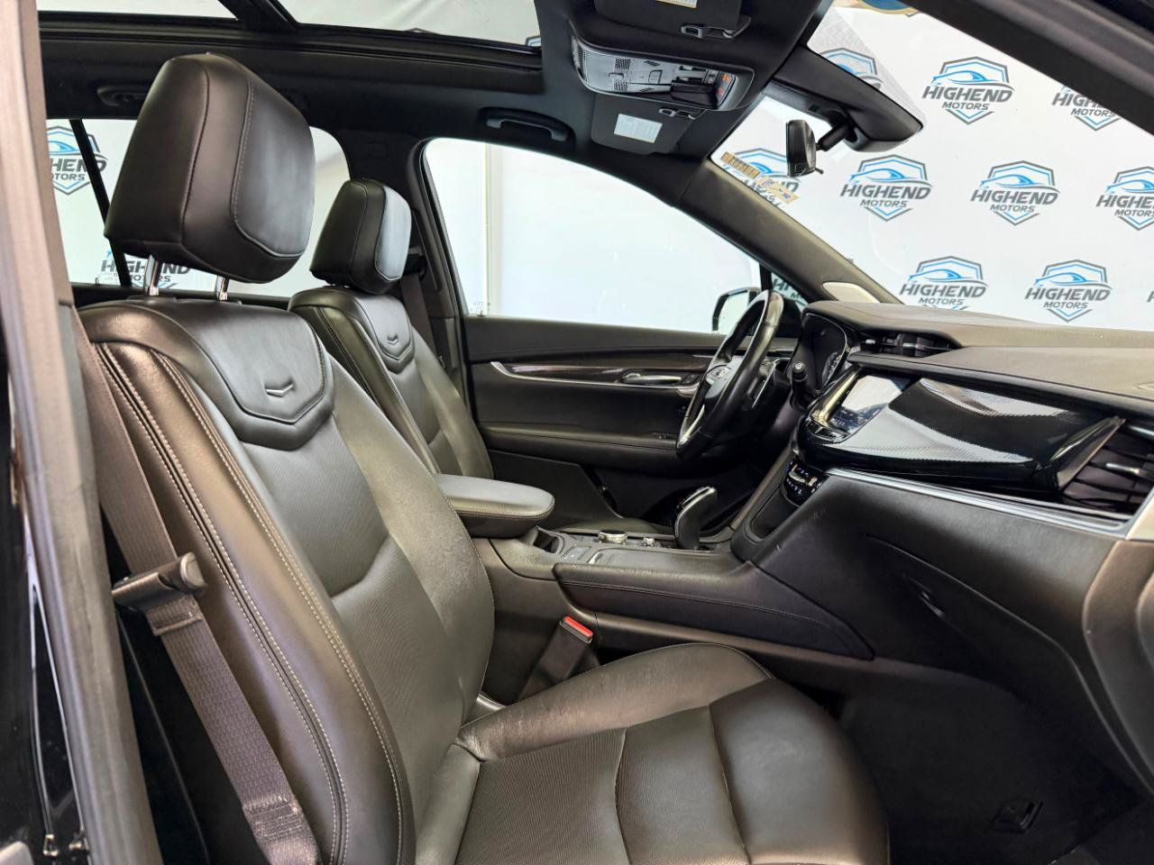 Used 2024 Cadillac XT6 Sport w/ Technology Package AWD/4WD image 28