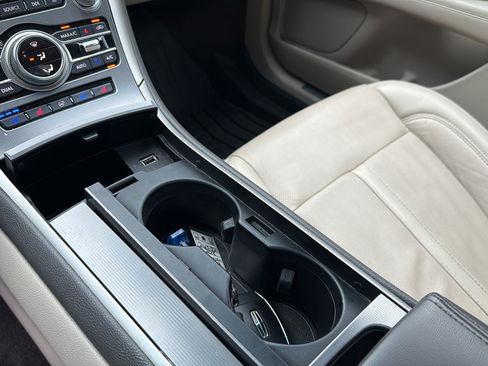 Used 2018 Lincoln MKZ Reserve w/ Climate Package FWD image 27