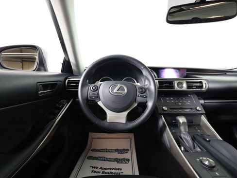 Used 2016 Lexus IS 200t image 28