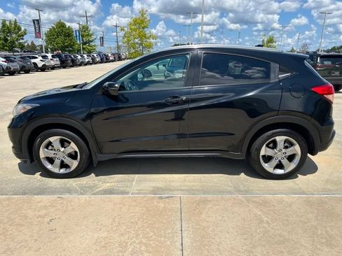 Used 2017 Honda HR-V EX-L image 4