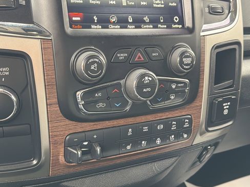 Used 2018 RAM 2500 Laramie image 27