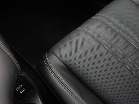 Used 2025 Honda HR-V EX-L image 14