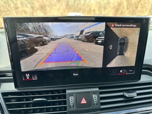 Used 2023 Audi SQ5 Premium Plus w/ Premium Plus Package image 16