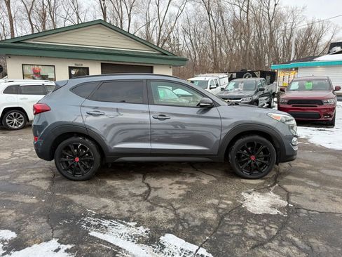 Used 2017 Hyundai Tucson Night image 6