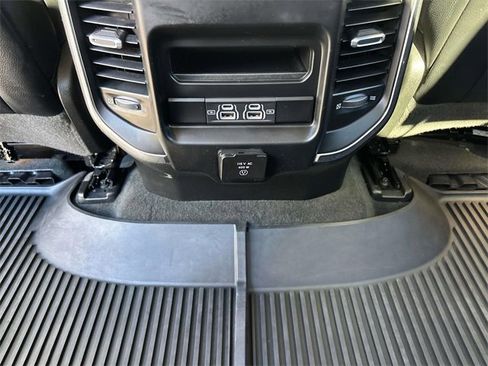 Used 2021 RAM 1500 Laramie image 13