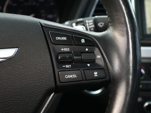 Used 2015 Hyundai Genesis 3.8 w/ Option Group 03 image 17