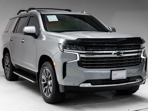 Used 2023 Chevrolet Tahoe LT w/ Luxury Package AWD/4WD image 34