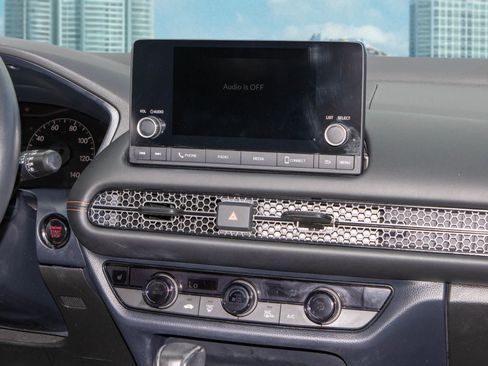 Certified 2023 Honda HR-V Sport image 22