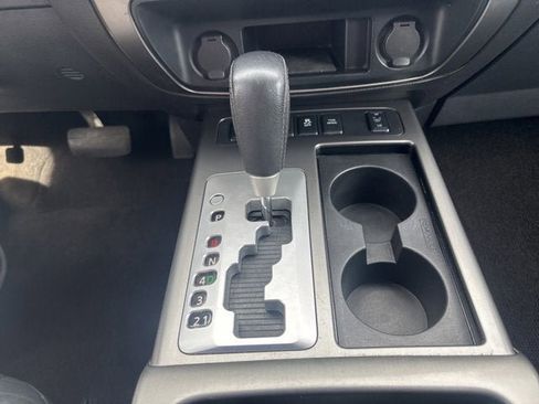 Used 2015 Nissan Armada Platinum w/ 2nd Row Captain Seat Package AWD/4WD image 17