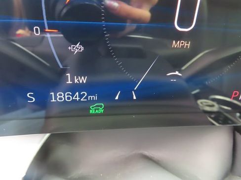 Used 2024 Cadillac Lyriq Sport RWD image 22