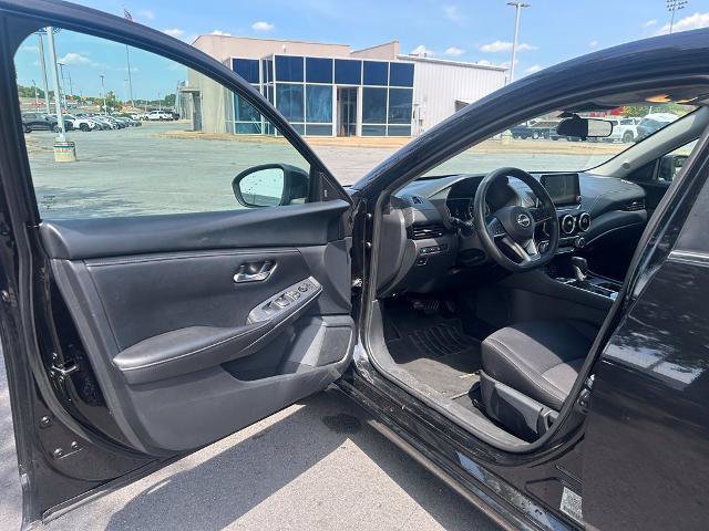 Used 2024 Nissan Sentra SV FWD image 11