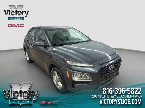 Used 2021 Hyundai Kona SE image 1