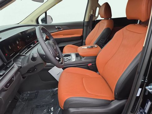 New 2026 Kia Carnival EX image 18