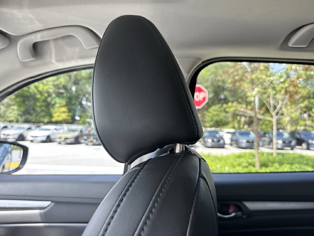 Used 2020 MAZDA CX-5 Touring FWD image 16