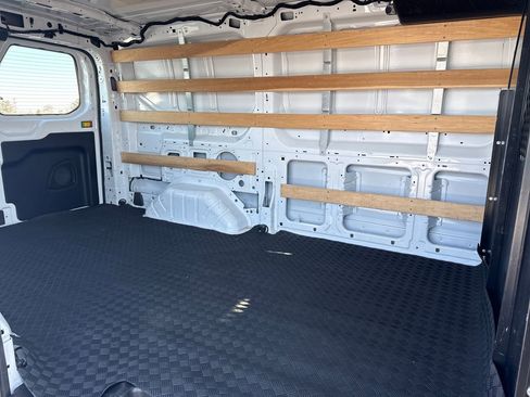 Used 2023 Ford Transit 250 Low Roof AWD w/ Exterior Upgrade Package image 9
