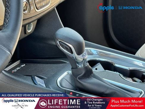 Used 2023 Chevrolet Traverse LT w/ LPO, Cargo Package AWD/4WD image 16