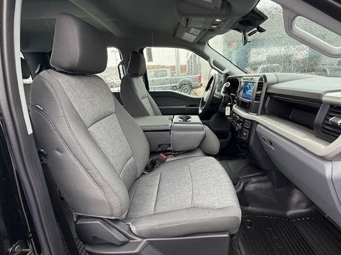 New 2025 Ford F550 4x4 Crew Cab Super Duty image 19
