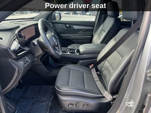 Used 2025 Buick Enclave Preferred image 12